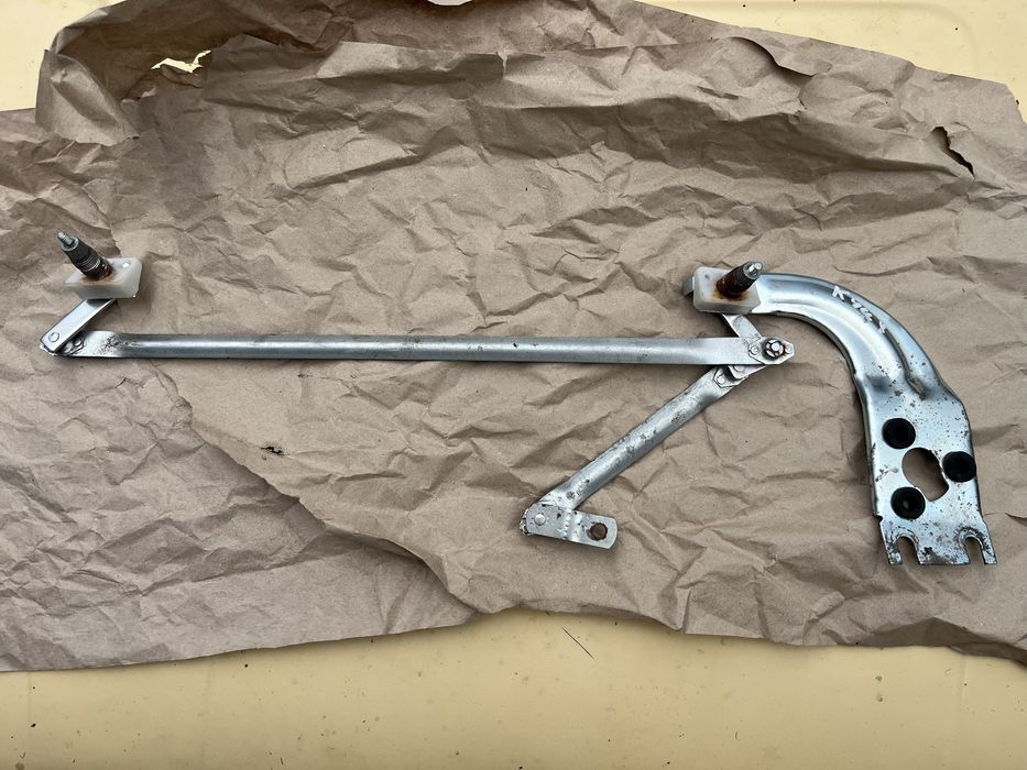 Трапеція склоочисника ВАЗ 2101 (двірників).