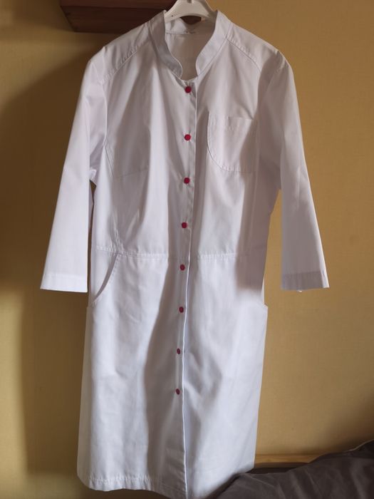 Халат медичний р.48 новий