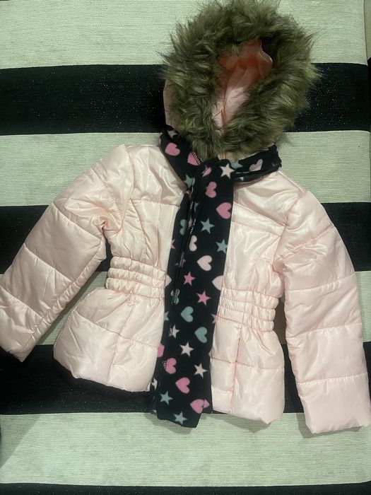 Куртка на дівчинку 4 років