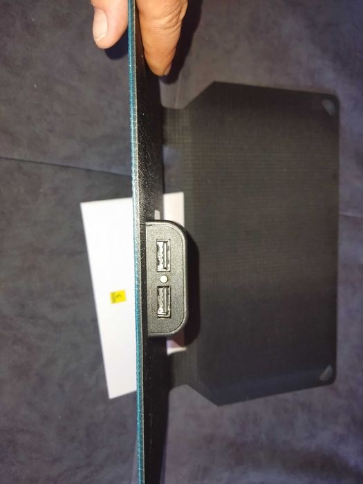 Портативна сонячна панель зарядний пристрій  5V-Max.2A