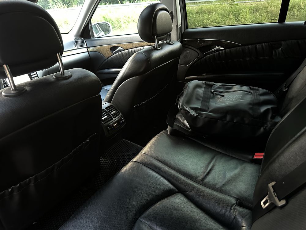 Mercedes-Benz E-Class W211 Universal 3.2 CDI
