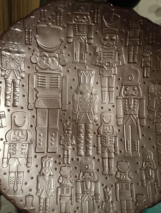 Prato rosa para bolos