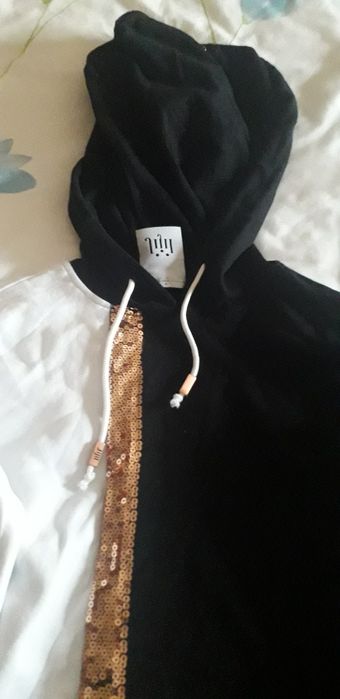 Sweat nova com capuz