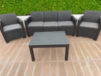 Dostępny Zestaw sofa dwa fotele stolik modułowy.