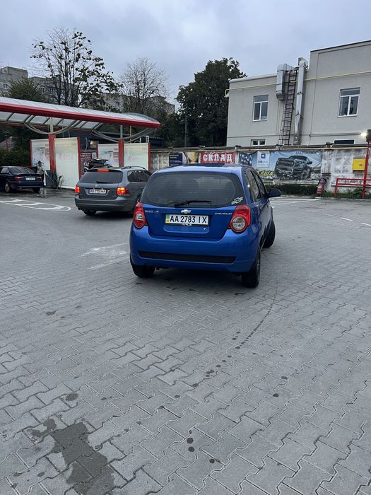 Chevrolet aveo 2008 T250 хечбек 1.5 вся в родной краске один владелец