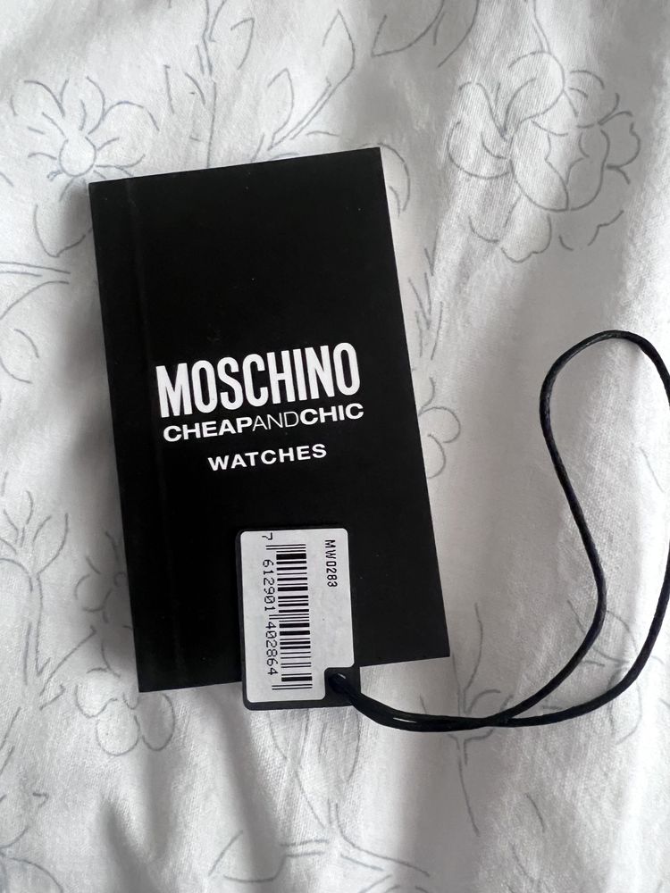 Годинник moschino оригінал