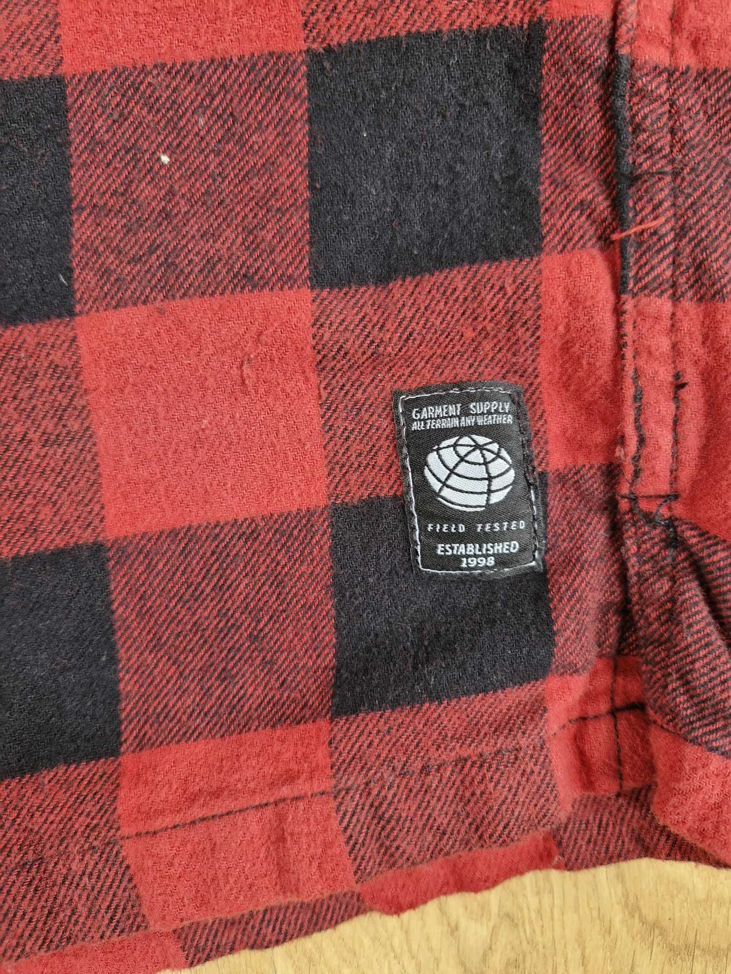 koszula flanelowa w czerwono-czarną kratę