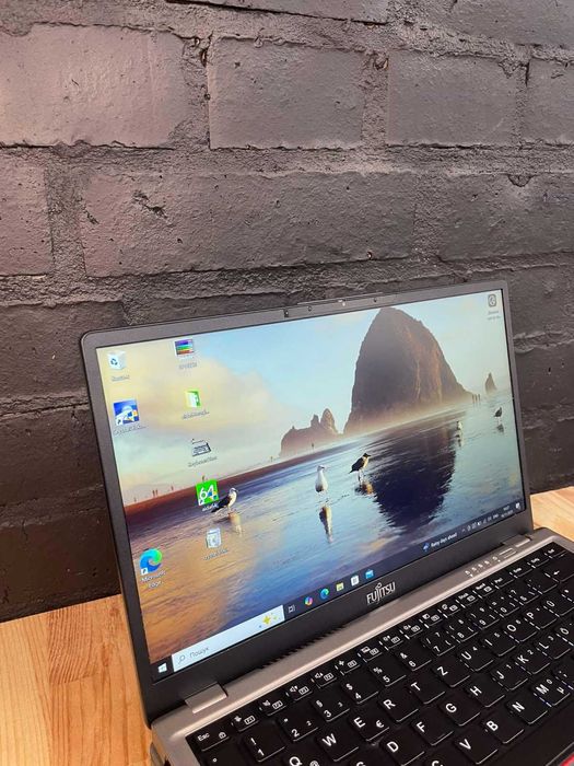 Fujitsu LifeBook U7312 | i5 | Full HD IPS | Для роботи та навчання