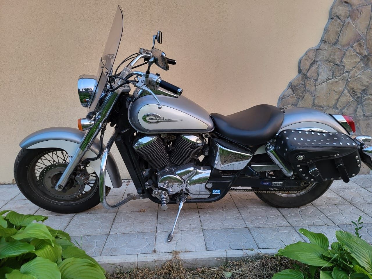Honda shadow 400