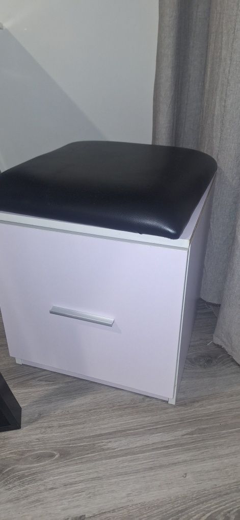 Mesa extensível + secretária e banco