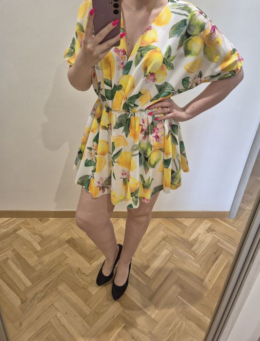 Przepiękny letni kombinezon ala sukienka z przekładanym dekoltem