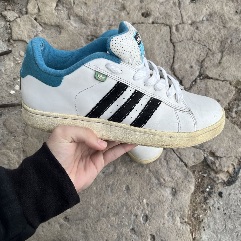 Дутиші adidas sk8 y2k