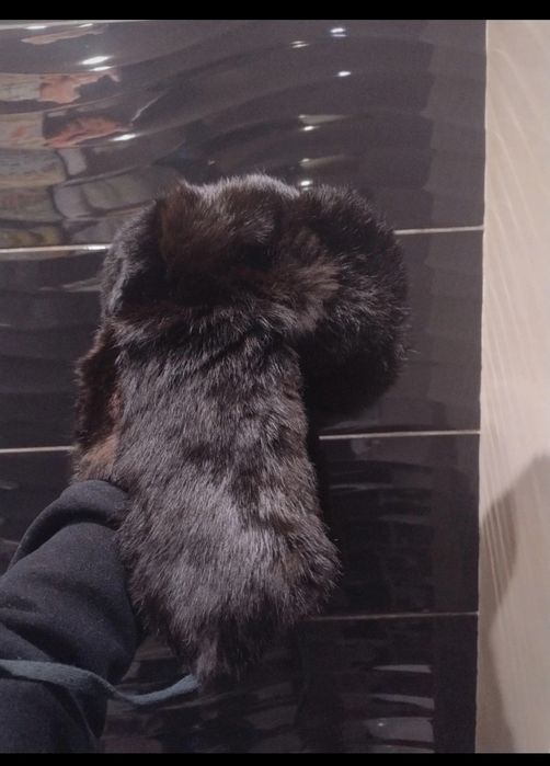 Uszanka futrzana czarna jak nowa