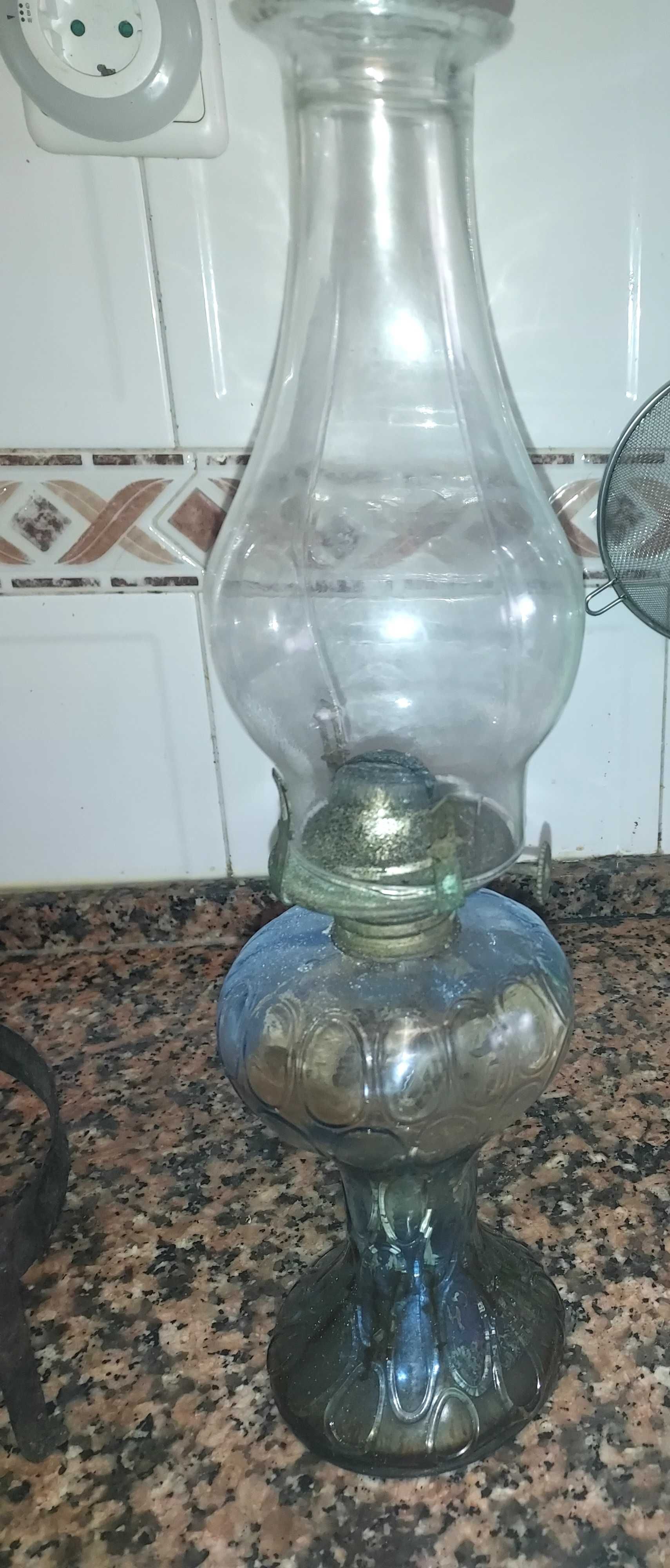 Candeeiro,  fogao e fogao lamparina pequeno, antigos a petróleo