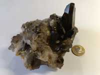 Naturalny kamień Kwarc Dymny w formie krystalicznej skałki nr 4