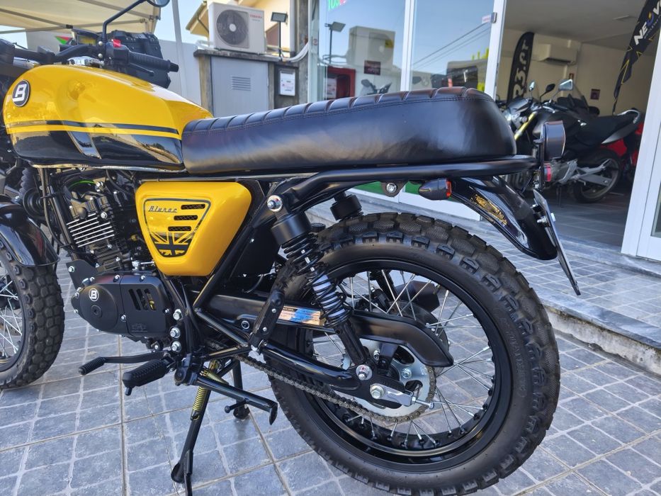 Bullit Bluroc 125 café Racer  nova