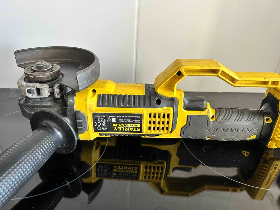 OKAZJA! Stanley FatMax FMC761 – szlifierka kątowa 18V, świetny stan