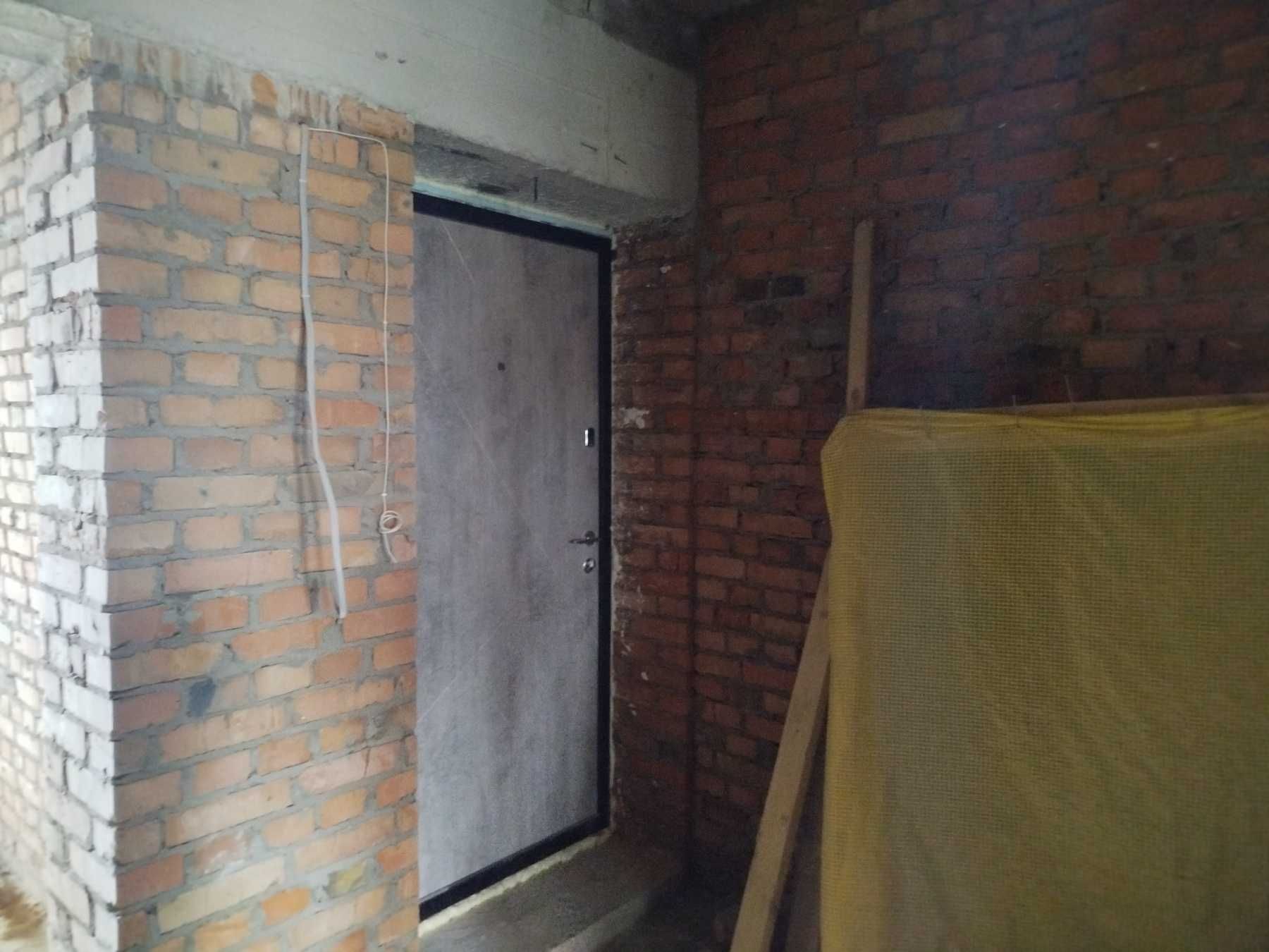 (8) Продається 1 кімнатна квартира район Старе Місто 8614