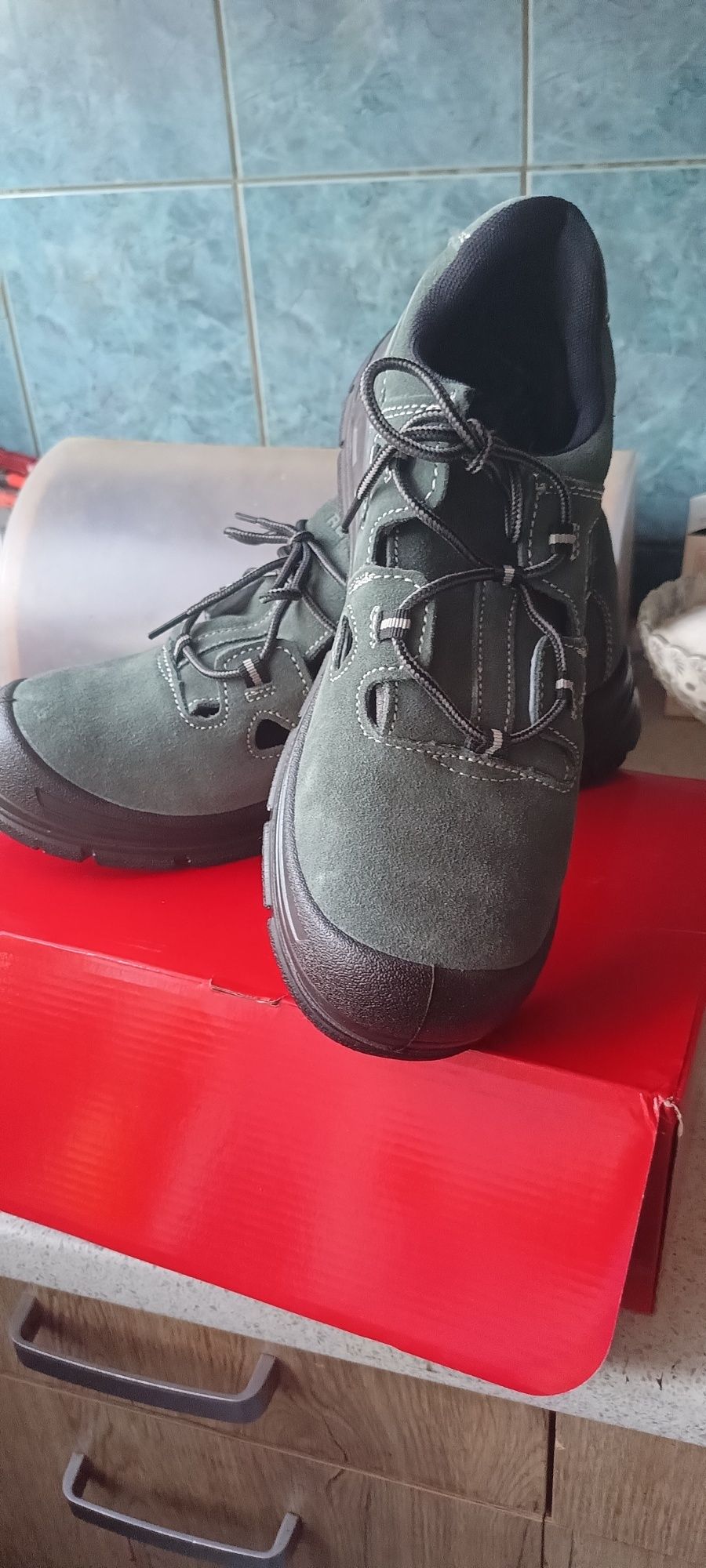 Buty robocze lekkie