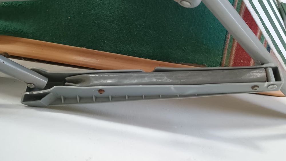 Розкладне крісло-стілець