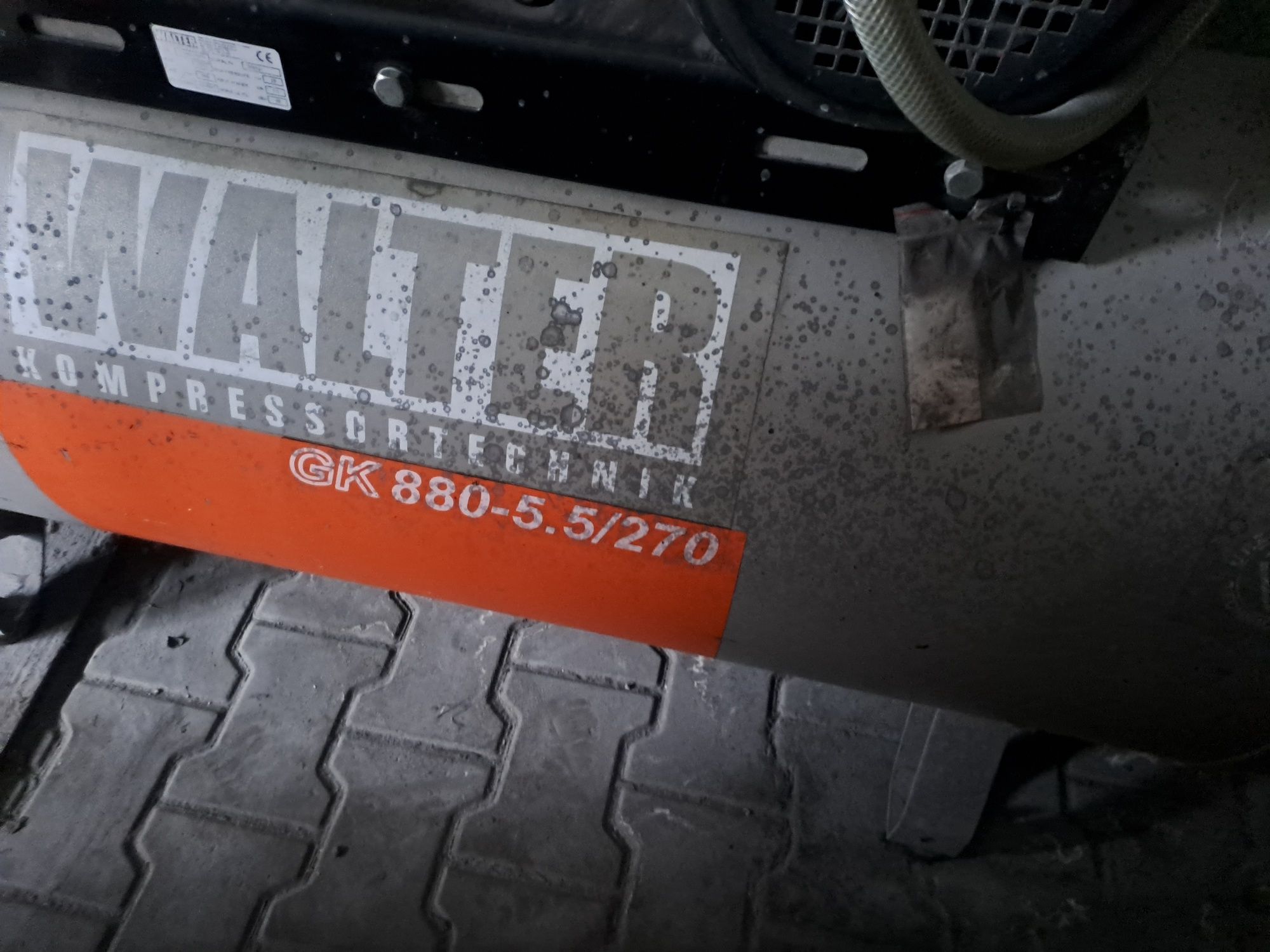 Kompresor Walter 270 litrów, trzycylindrowy