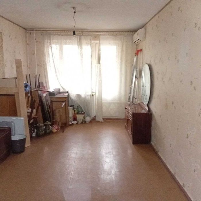 Продаю 3 комнатную квартиру на Пл. Победы