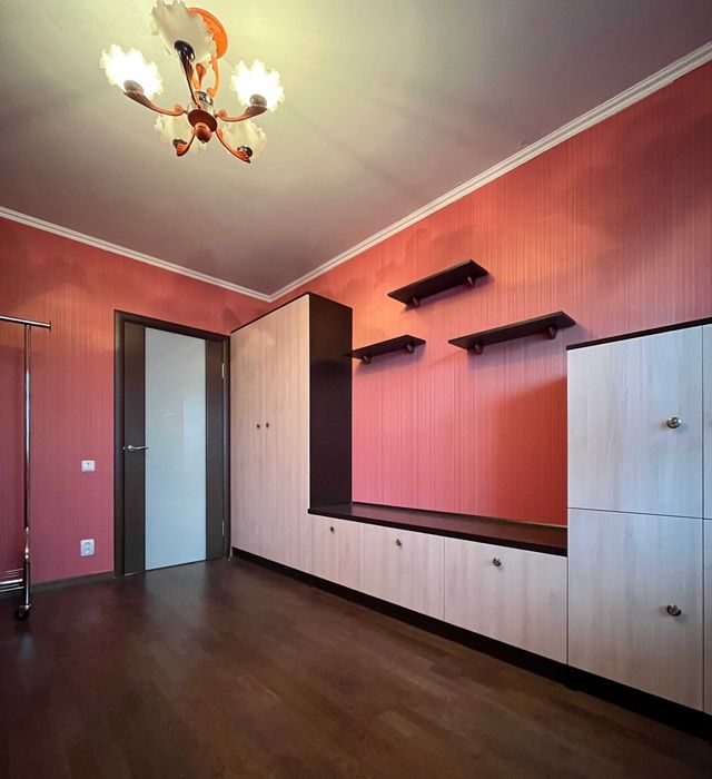 3 кімнатна квартира 66 м2, з ремонтом. Центр міста р-н Градецький (SP)