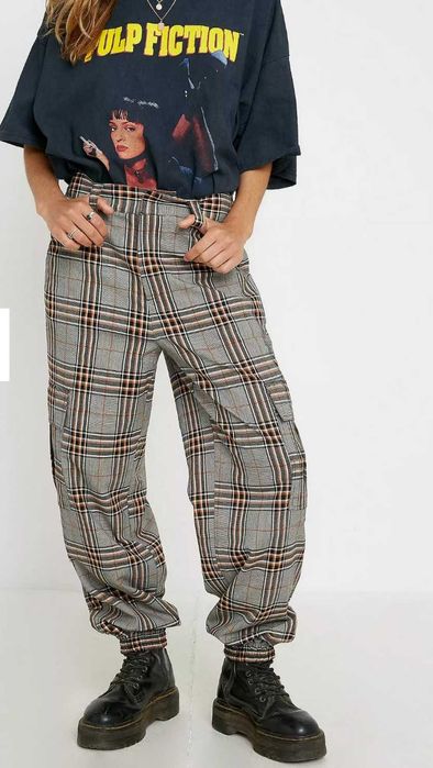 Штани в клітинку жіночі брюки карго Urban Outfitters