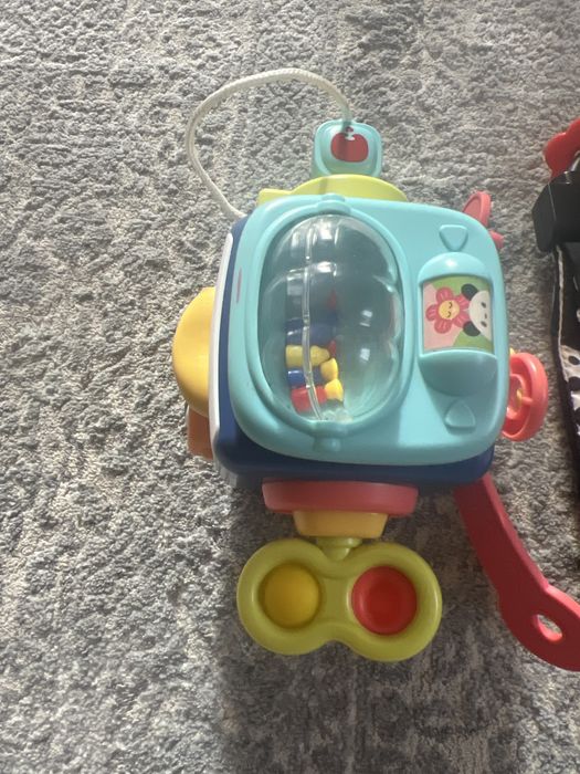 Іграшка для манюні