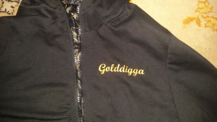 Брендовй двухсторонний бомбер куртка GOLDDIGGA, Цвет черно-золотой Од