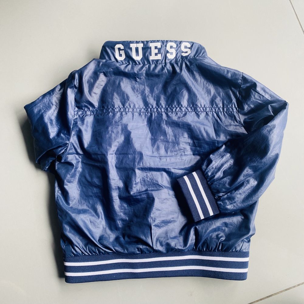 Kurtka przejsciowa wiatrówka GUESS 86