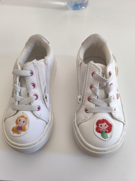 Tênis Zara princesas da Disney completamente novos