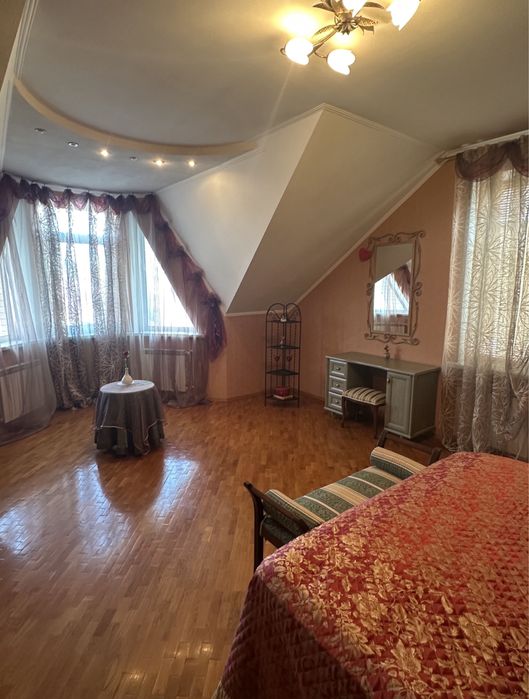 Продаж будинку в Вишгороді біля Київського моря з ремонтом