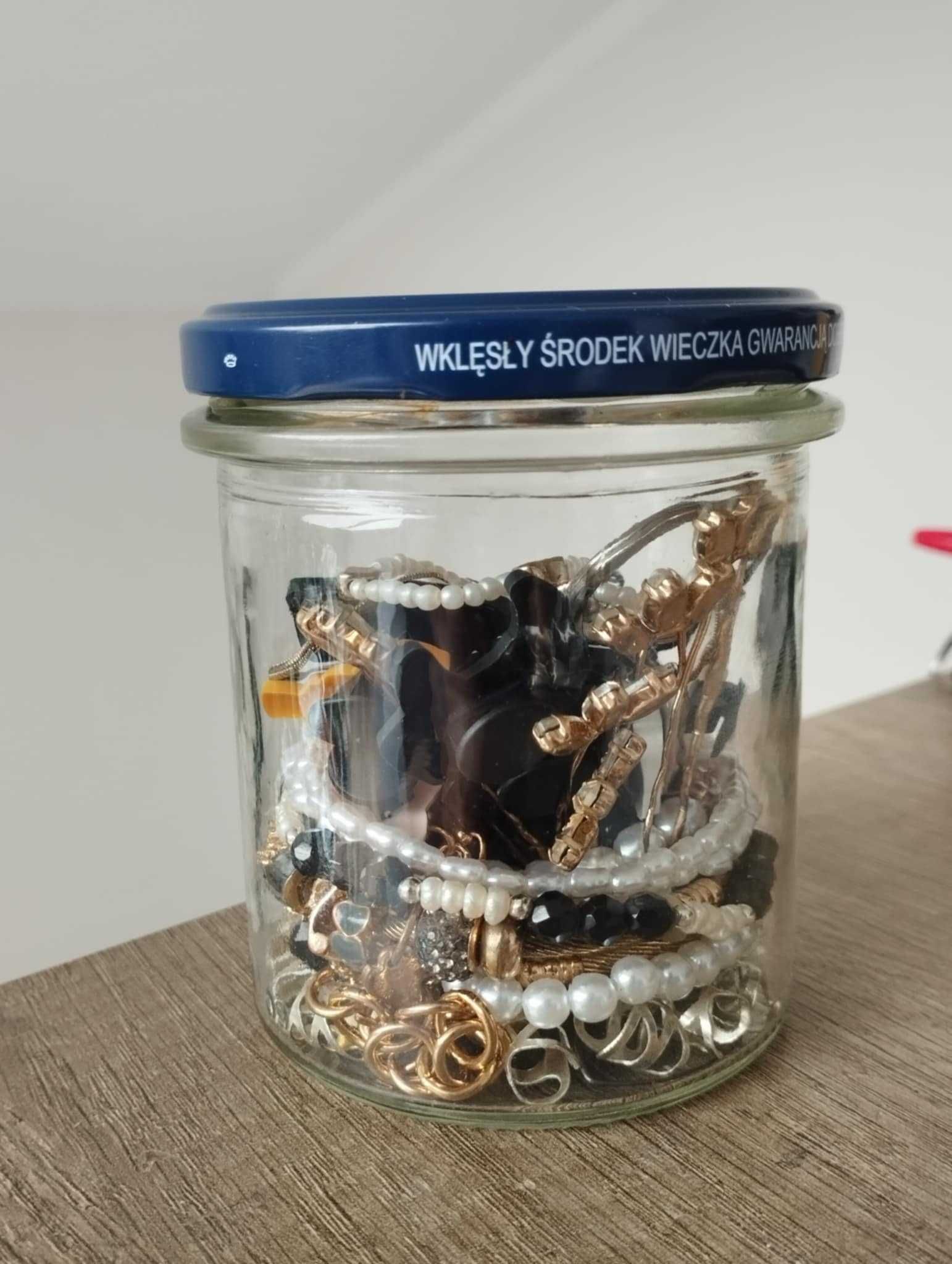Mystery jewelry jar - słoik z używaną biżuterią