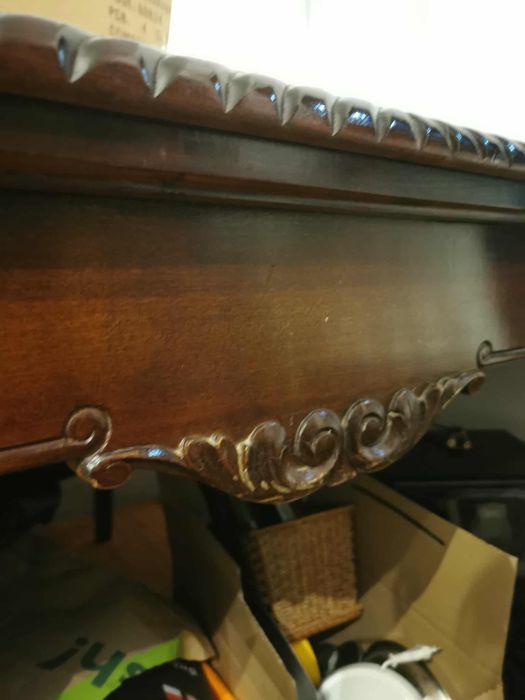 mebli z litego drewna w stylu chippendale na lwich łapach - antyk