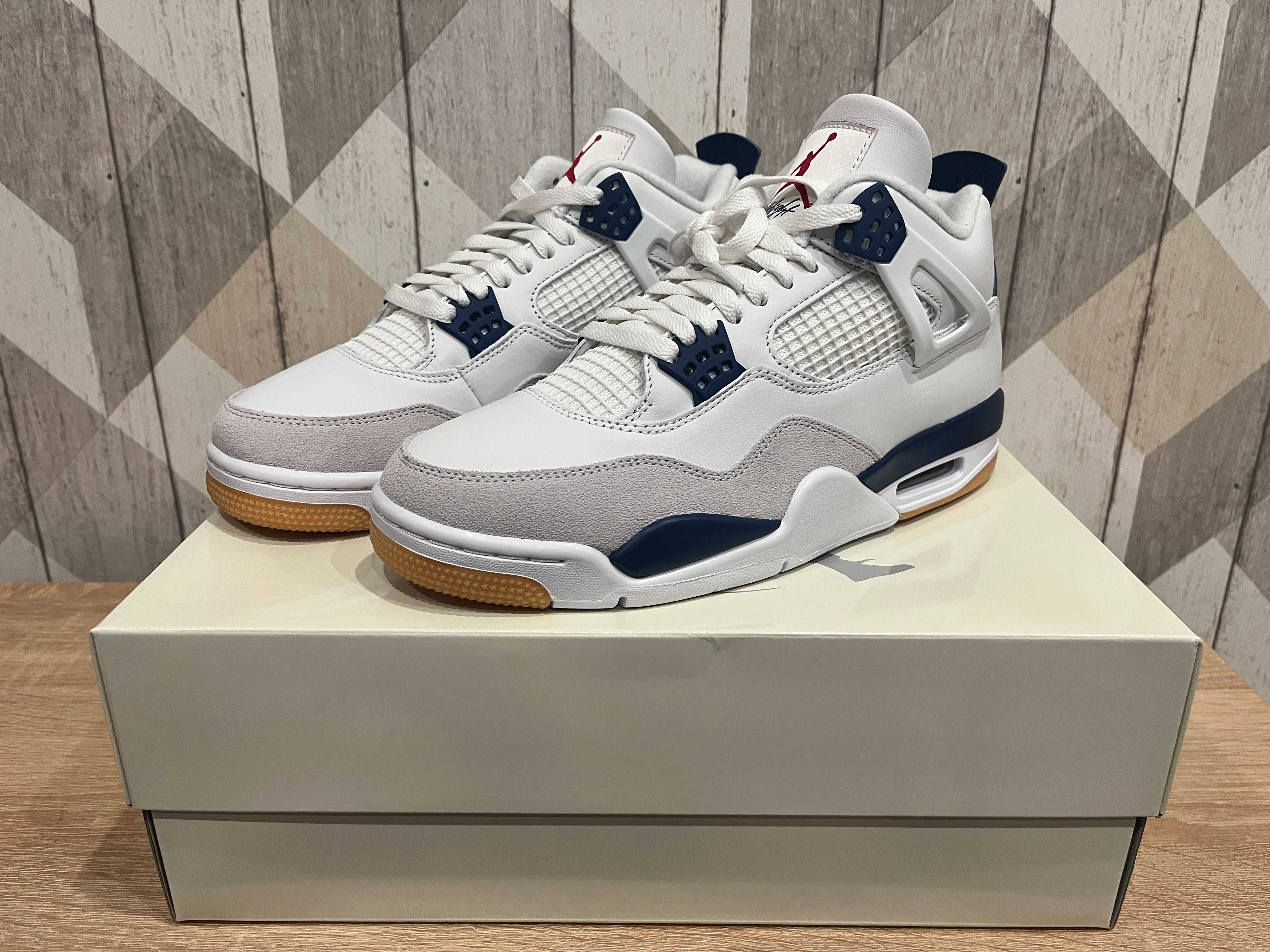Nike Air Jordan 4 Retro nowe