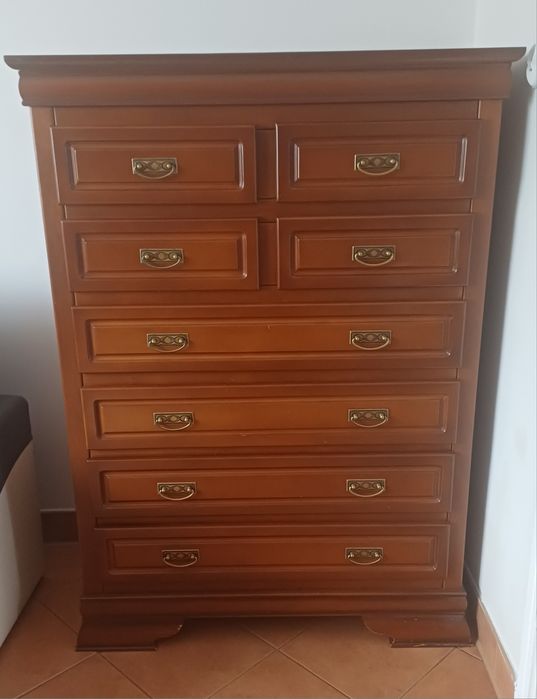 Solidna komoda, drewno