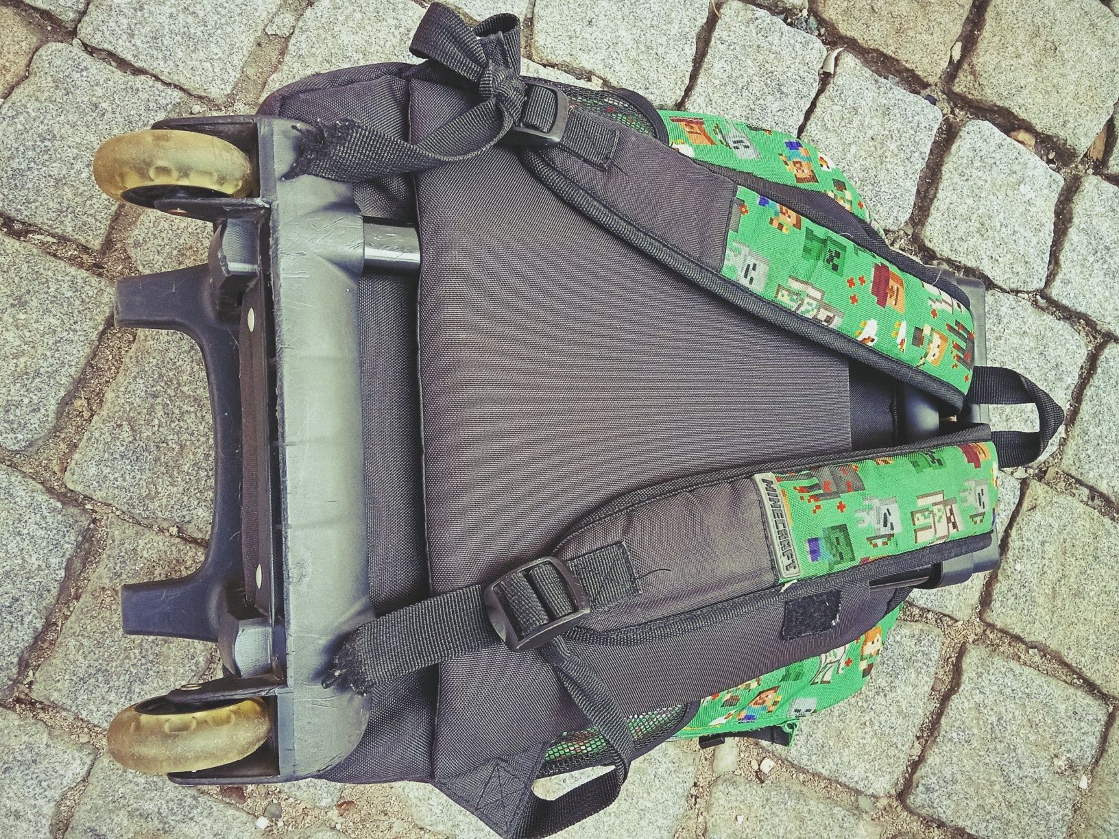 Mochila minecraft com rodinhas