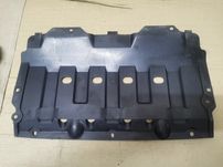 Suzuki Grand Vitara II 2 Osłona dolna Chłodnic  Silnika.