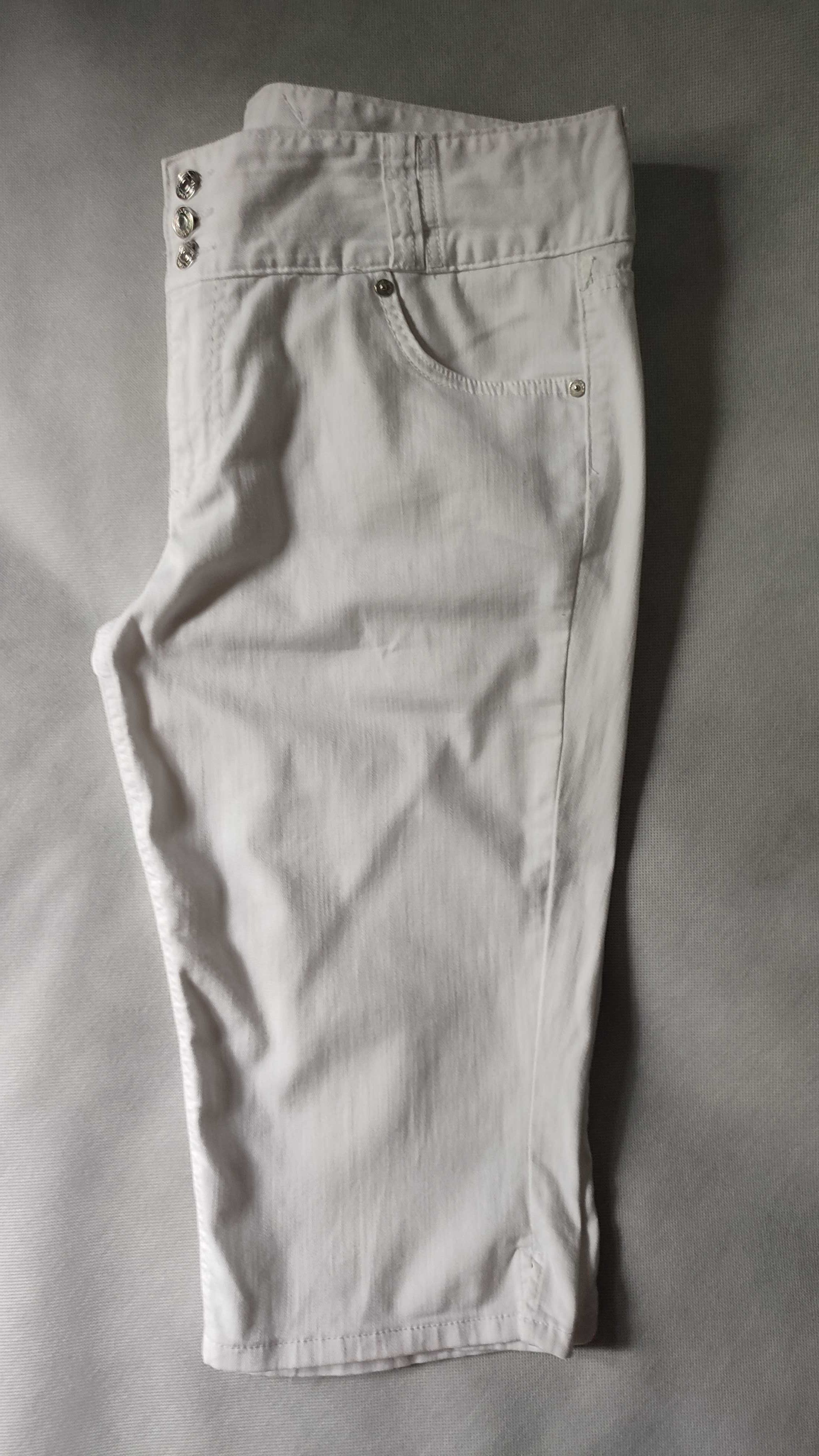 Spodenki damskie białe jeansowe plus size klasyczne do kolan 46