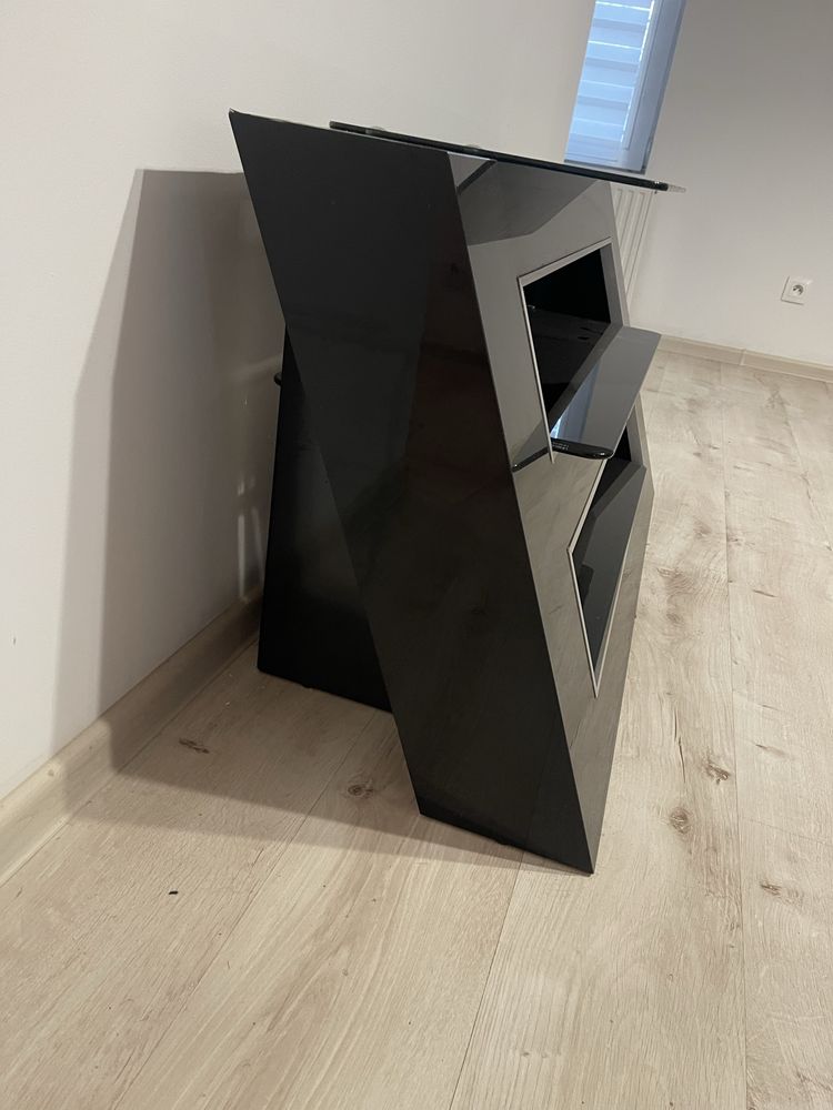 Szafka pod telewizor