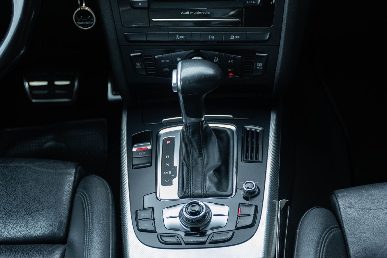 Audi A4 B8.5 2015 Sline Nacional Caixa Automática faço financiamento