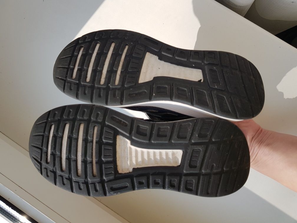Кросівки Adidas Runfalcon ( оригінал) 30 розмір