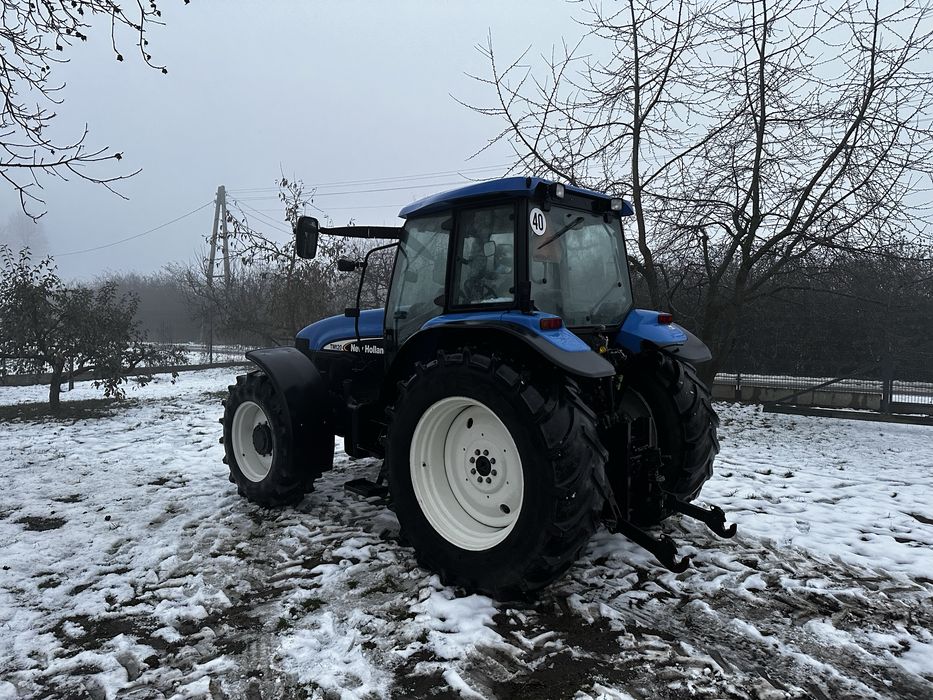 New Holland TM120
