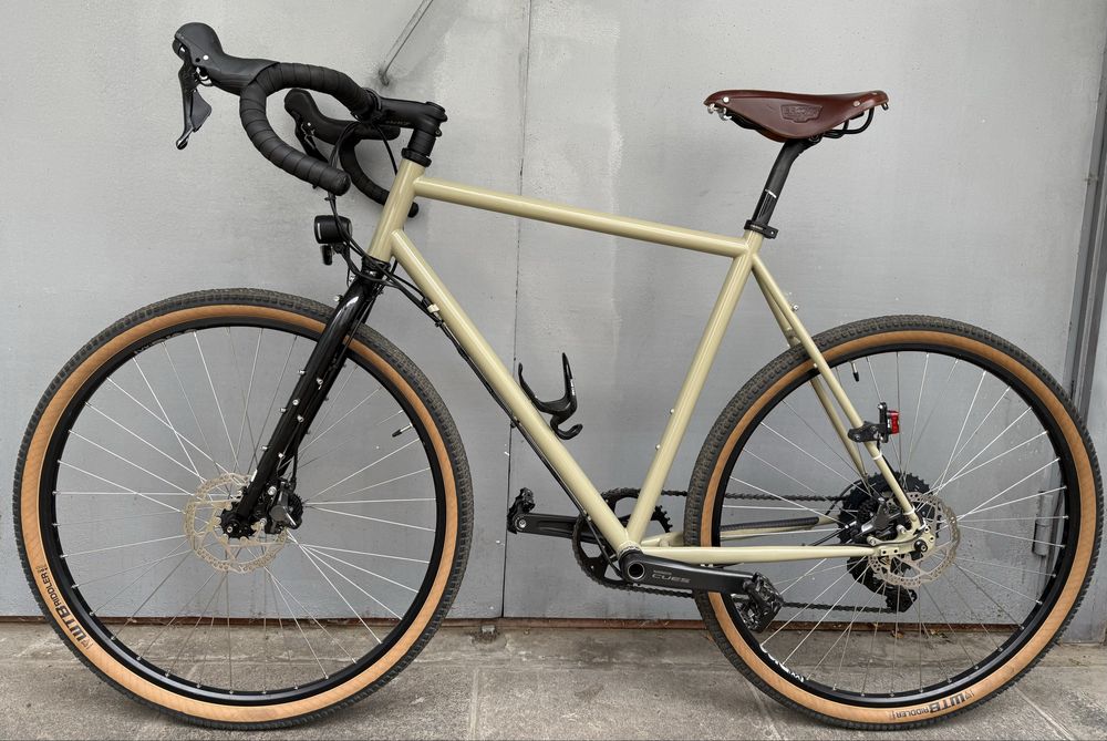 Гравійний велосипед VSF, вилка Surly, розмір L 57см, GRX810, Brooks