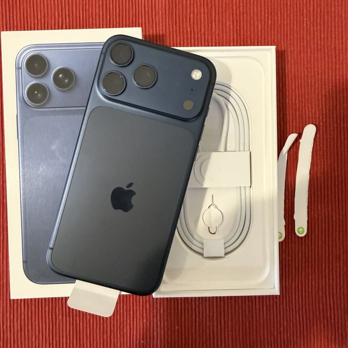 Iphone 17 Pro Max 512Gb  Azul Selado .