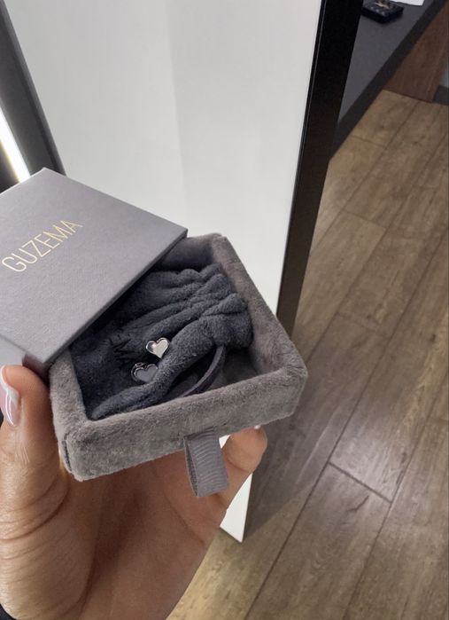 Сережки з білого золота Guzema Sova Van cleef Cartier messika