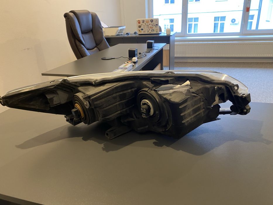 Фара водійська Toyota Camry 2016