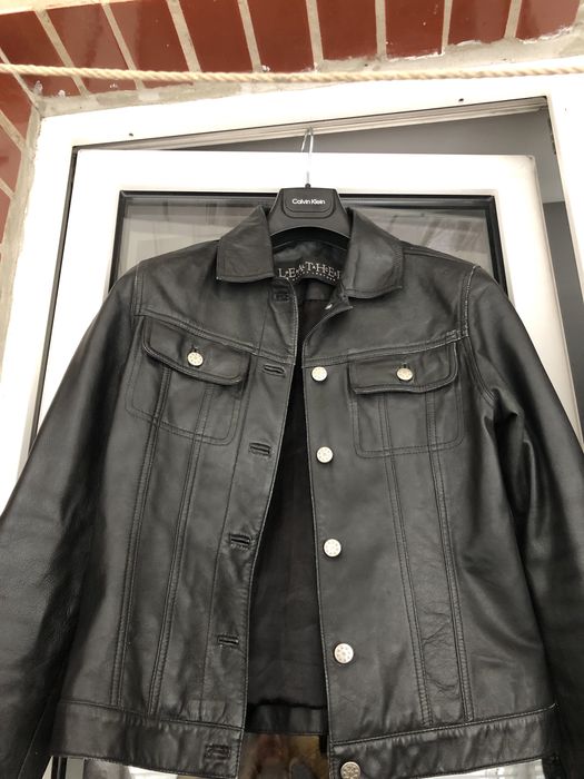 Черная кожаная куртка Leather Palace размер 36