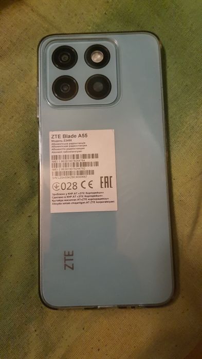 ZTE a55   128g. 8